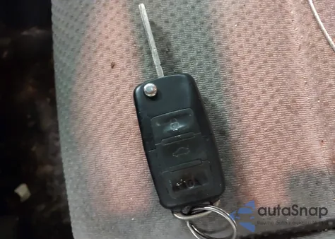 2007 Volkswagen Rabbit 4-Door from USA, damaged, VIN WVWDS71K17W214667